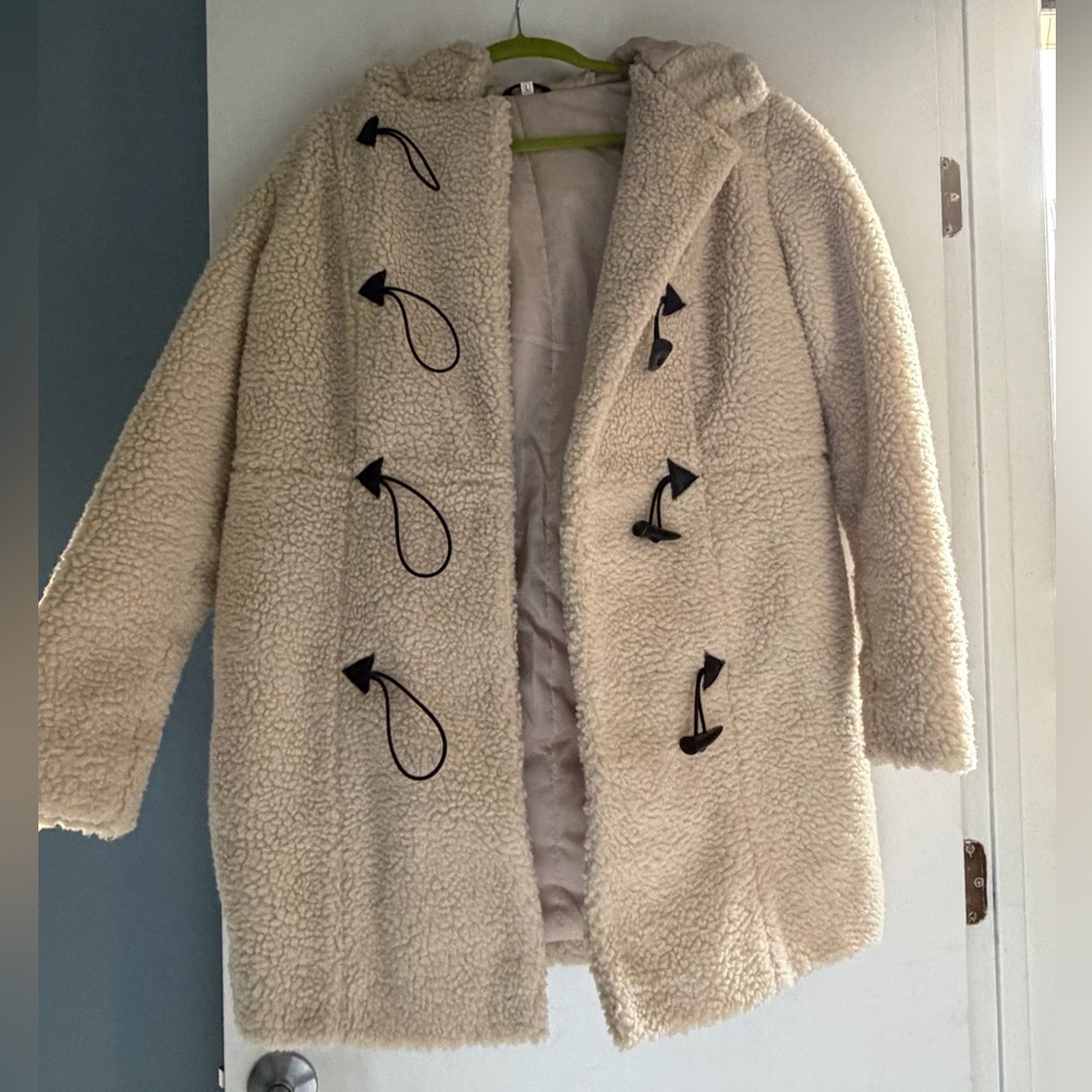 NEVER WORN: Cozy Cream Toggle Coat